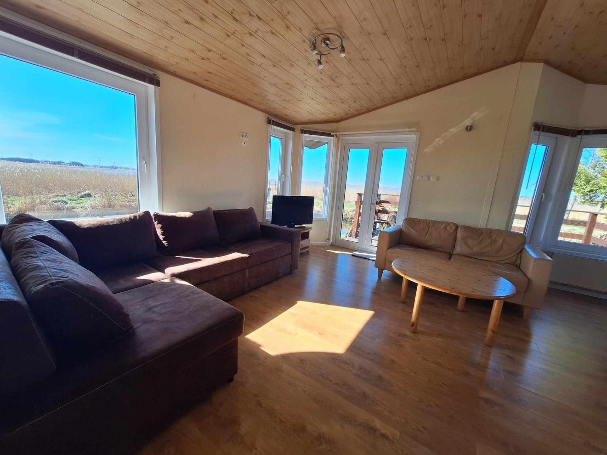 Stanica Wodna Hotel Дзвиржино Екстериор снимка